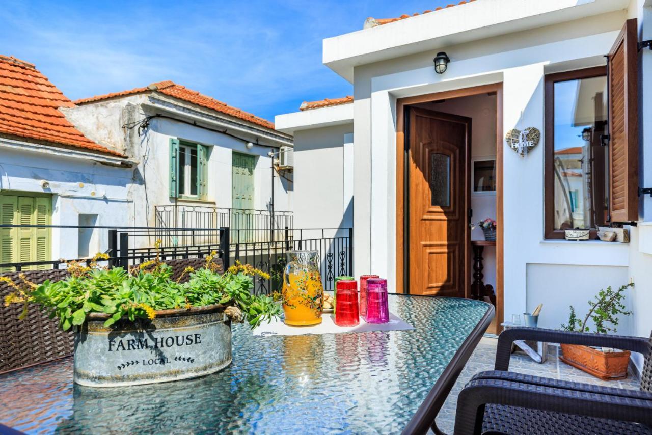 Petradi Town Apartment Skopelos Dış mekan fotoğraf
