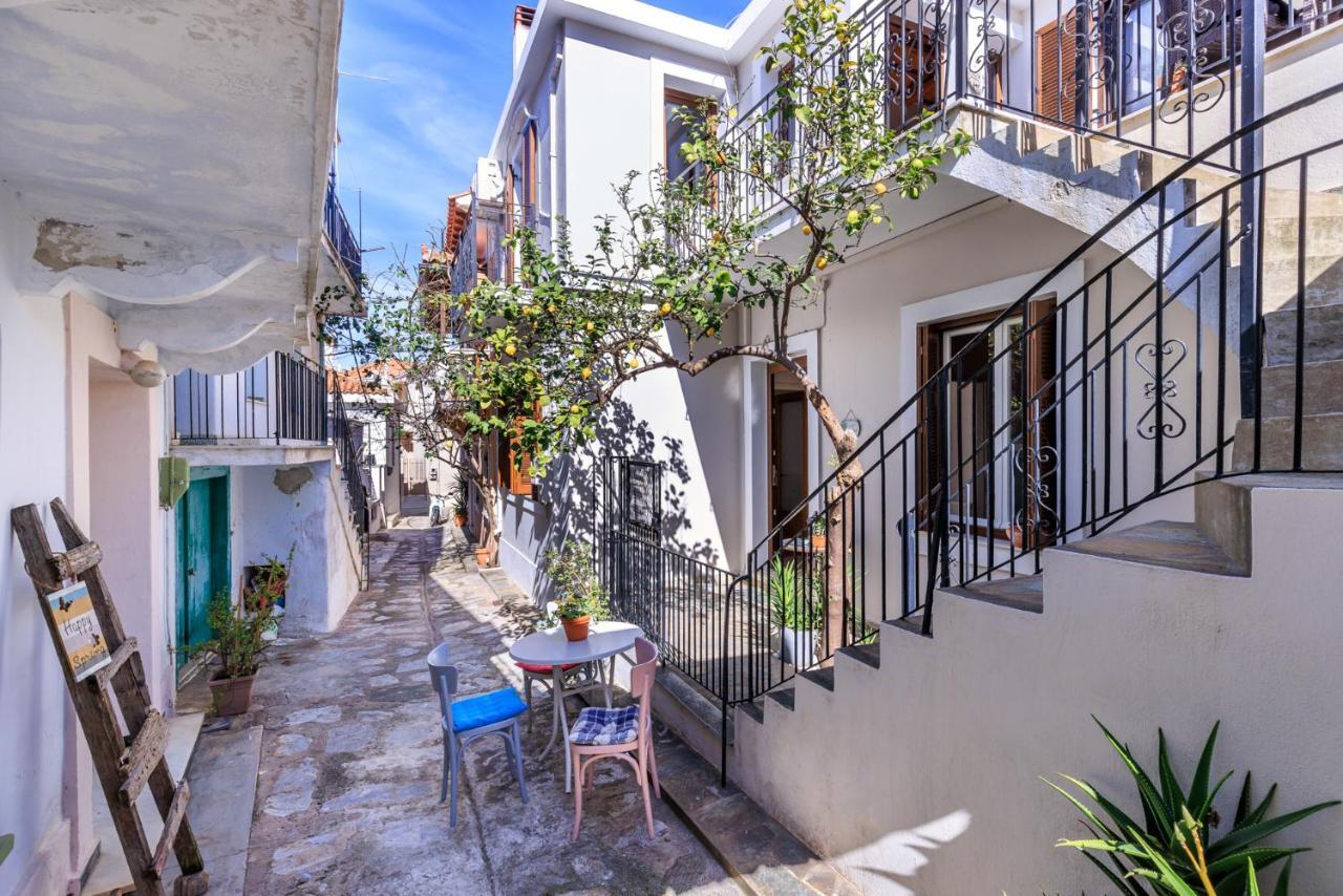 Petradi Town Apartment Skopelos Dış mekan fotoğraf